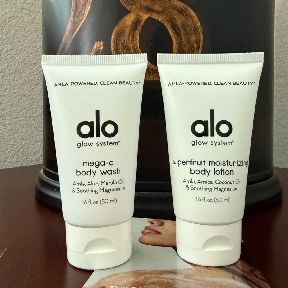 Alo Glow System Body Wash and Lotion Set GWP